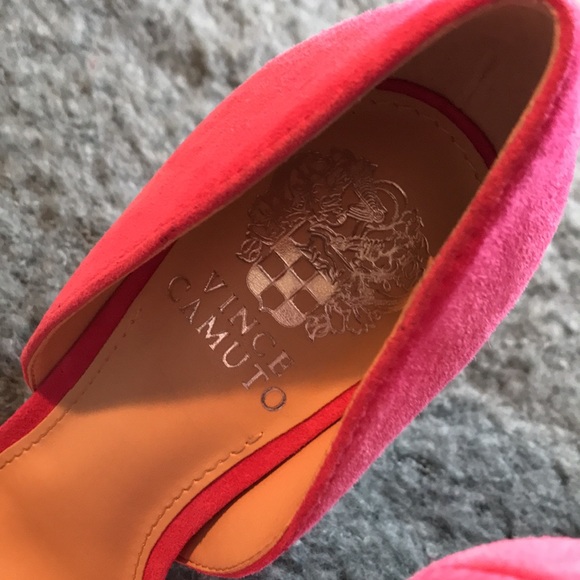✨✨✨VINCE CAMUTO✨Aliandry✨Fuchsia✨Barbiecore✨heels ✨✨✨ - Picture 2 of 8